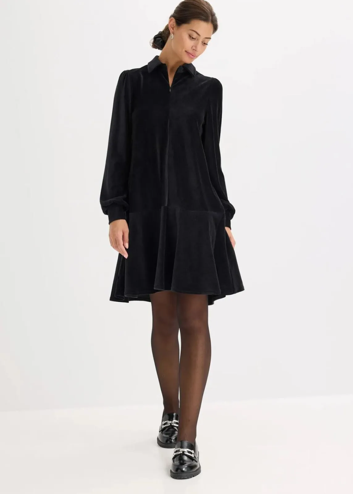 bonprix Kleider^Kurzes Cord-Kleid schwarz