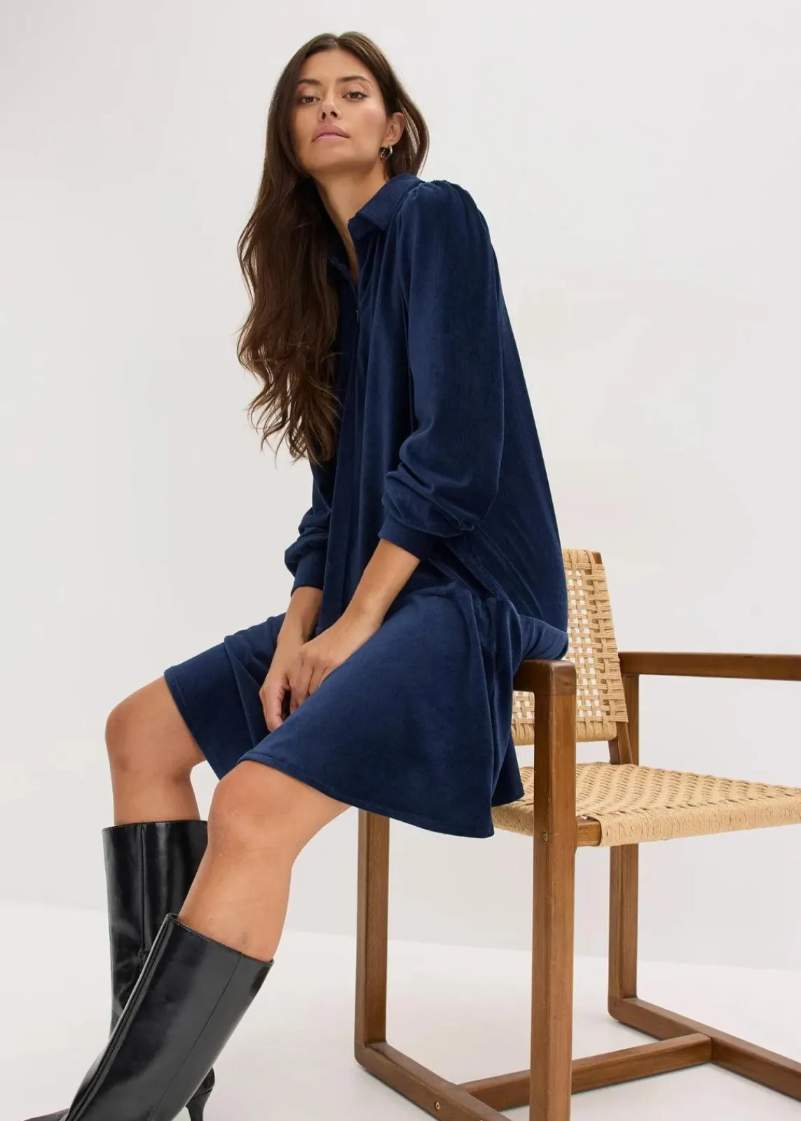 bonprix Kleider^Kurzes Cord-Kleid dunkelblau