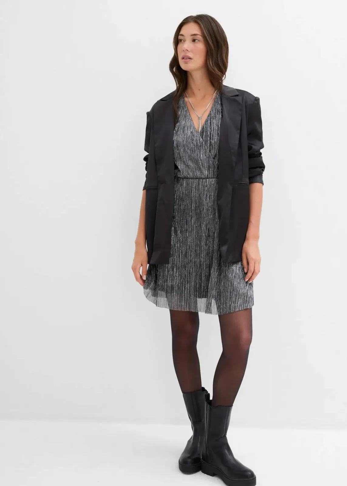 bonprix Kleider^Kurzes Glitzerkleid silber