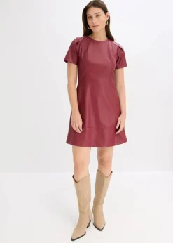 bonprix Kleider|Nachhaltigere Materialien^Kurzes Lederimitat-Kleid bordeaux