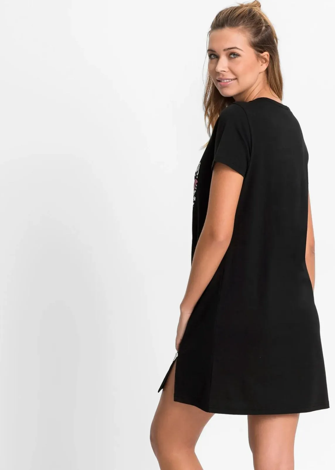 bonprix Wäsche·Nachtwäsche|Nachhaltigere Materialien^Kurzes Nachthemd aus Bio-Baumwolle schwarz bedruckt