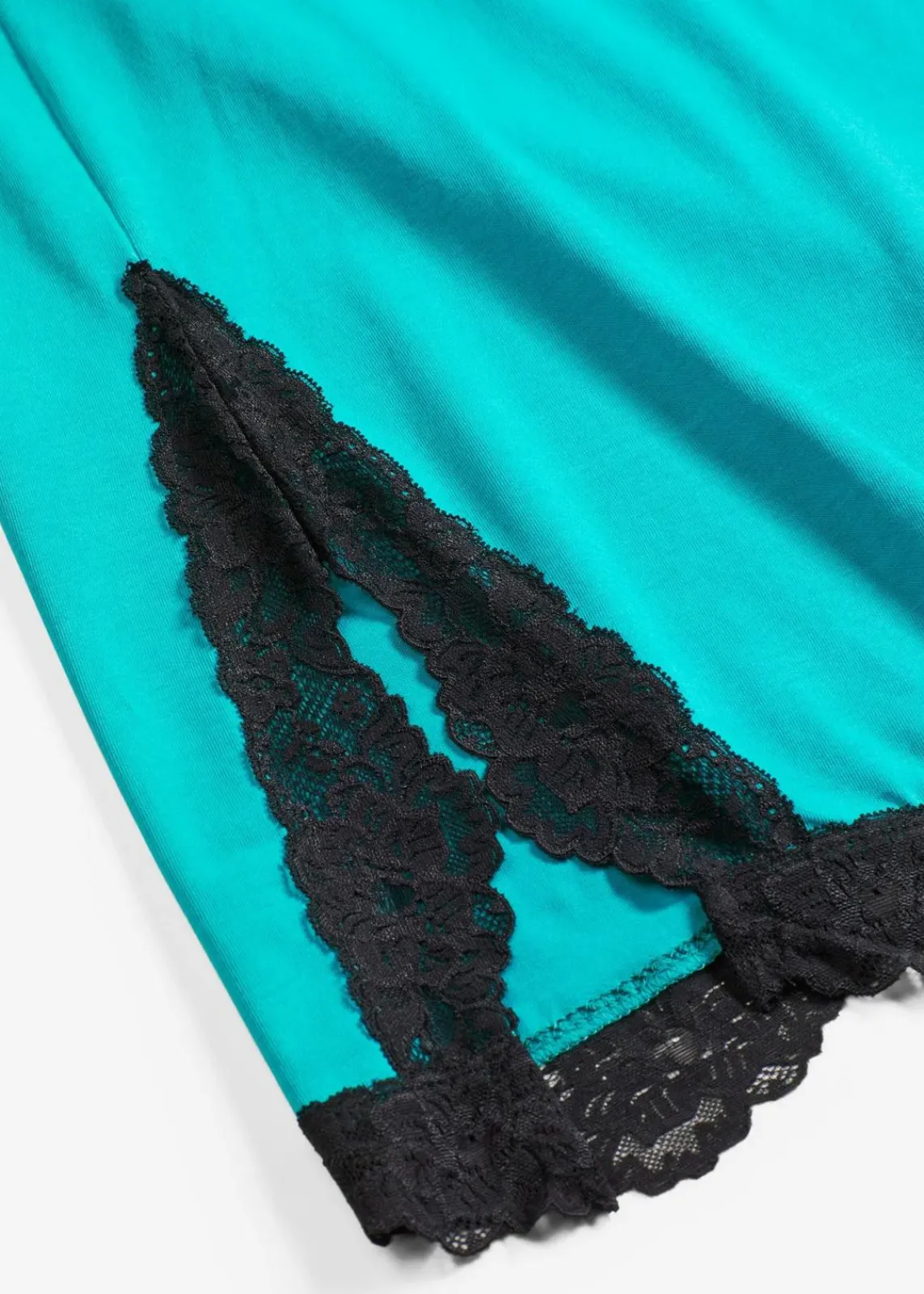 bonprix Nachhaltigere Materialien|Nachtwäsche^Kurzes Nachthemd mit zarter Spitze smaragd