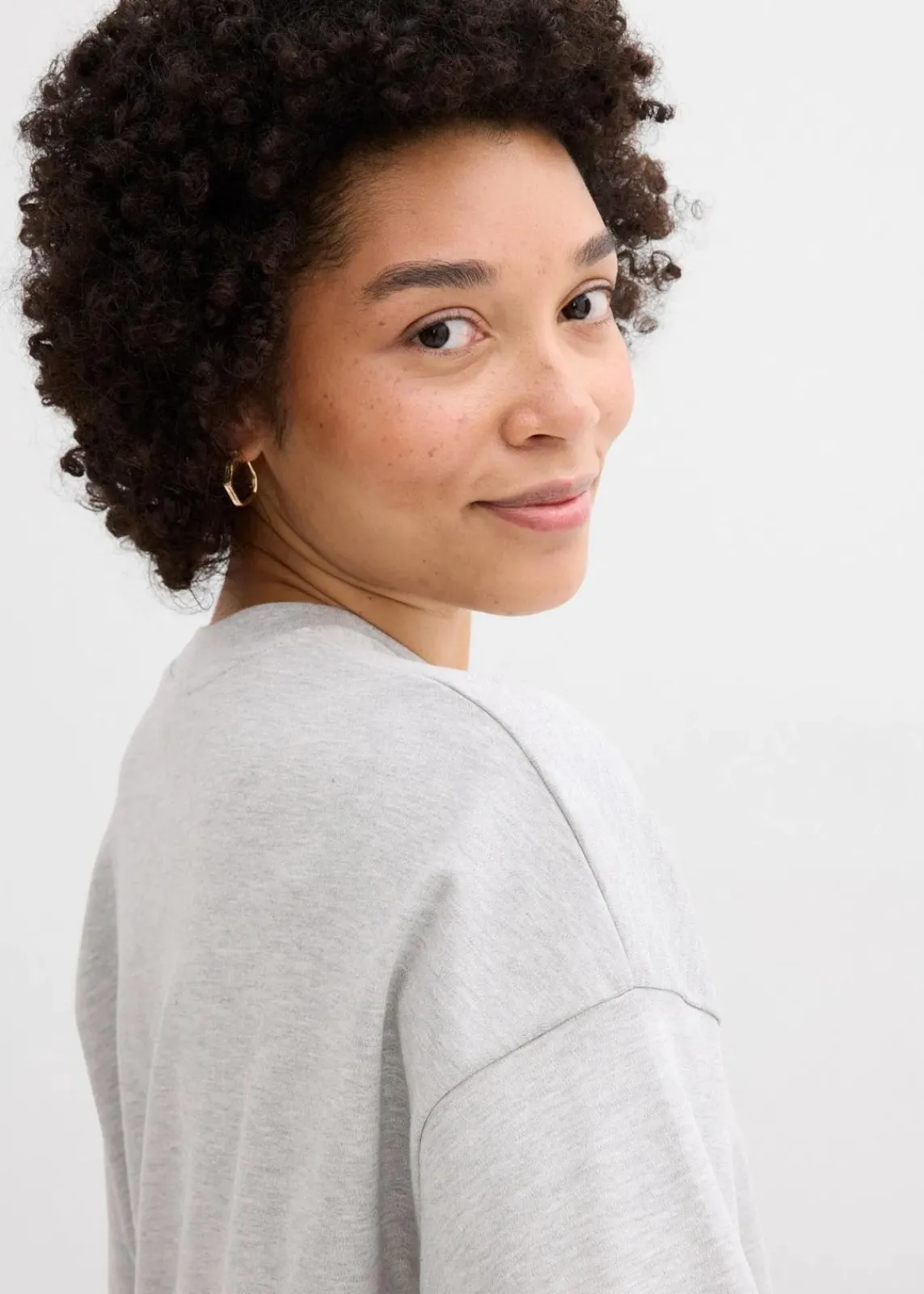 bonprix Shirts & Tops|Basics^Kurzes Oversize-Shirt aus reiner schwerer Bio-Baumwolle hellgrau meliert