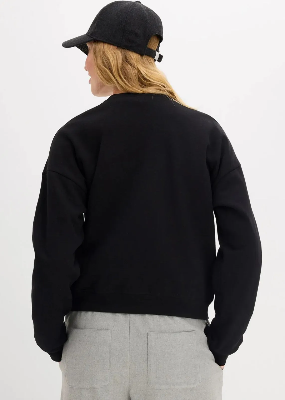 bonprix Nachhaltigere Materialien|Sweat^Kurzes Oversize-Sweatshirt aus reiner Bio-Baumwolle schwarz