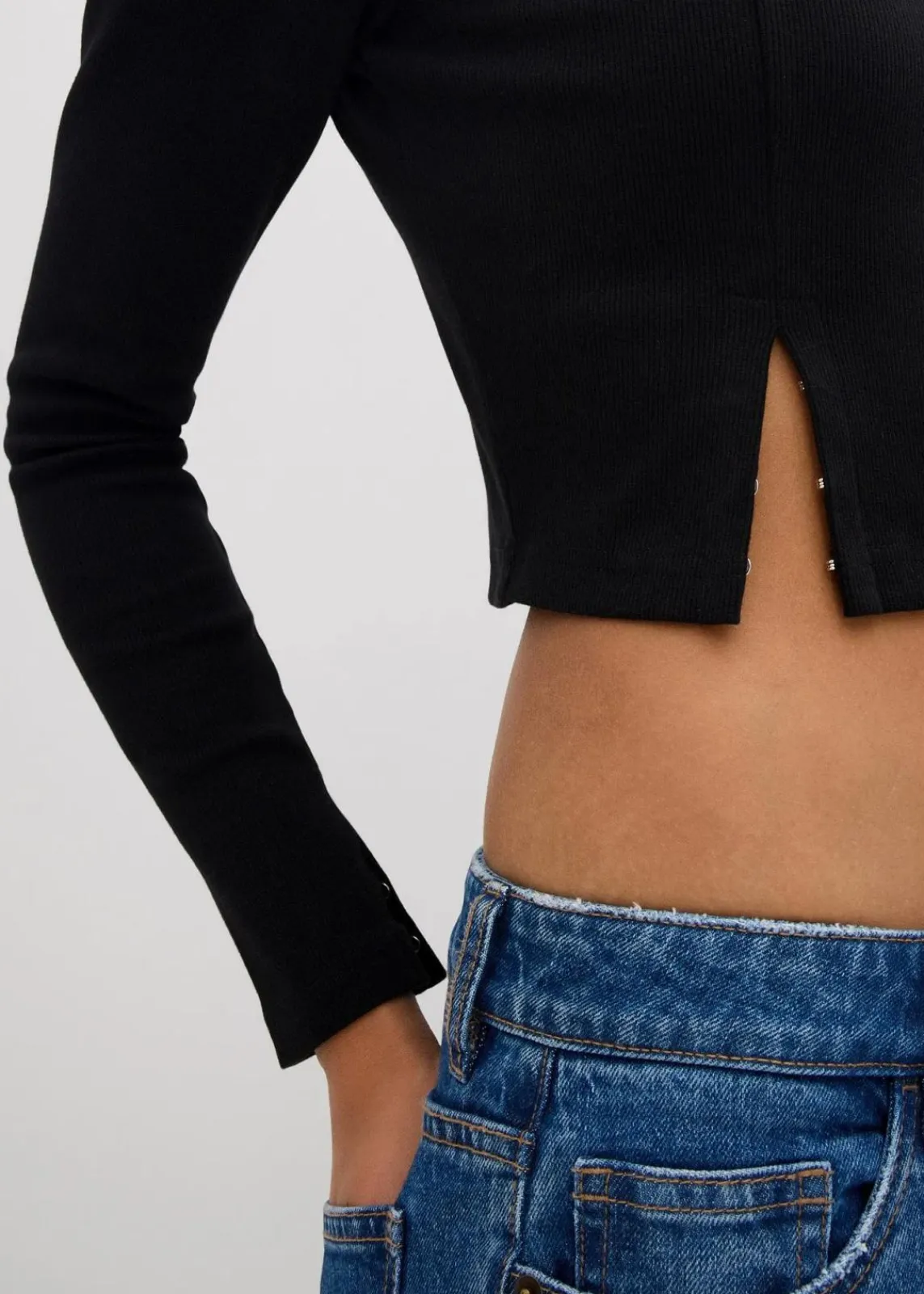 bonprix Shirts & Tops^Kurzes Rippshirt schwarz