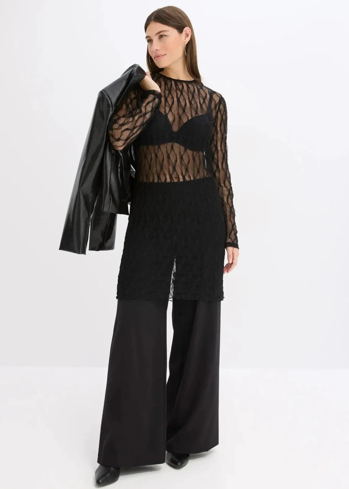 bonprix Bekleidung·Pullover & Strickjacken|Kleider^Kurzes Spitzenkleid schwarz