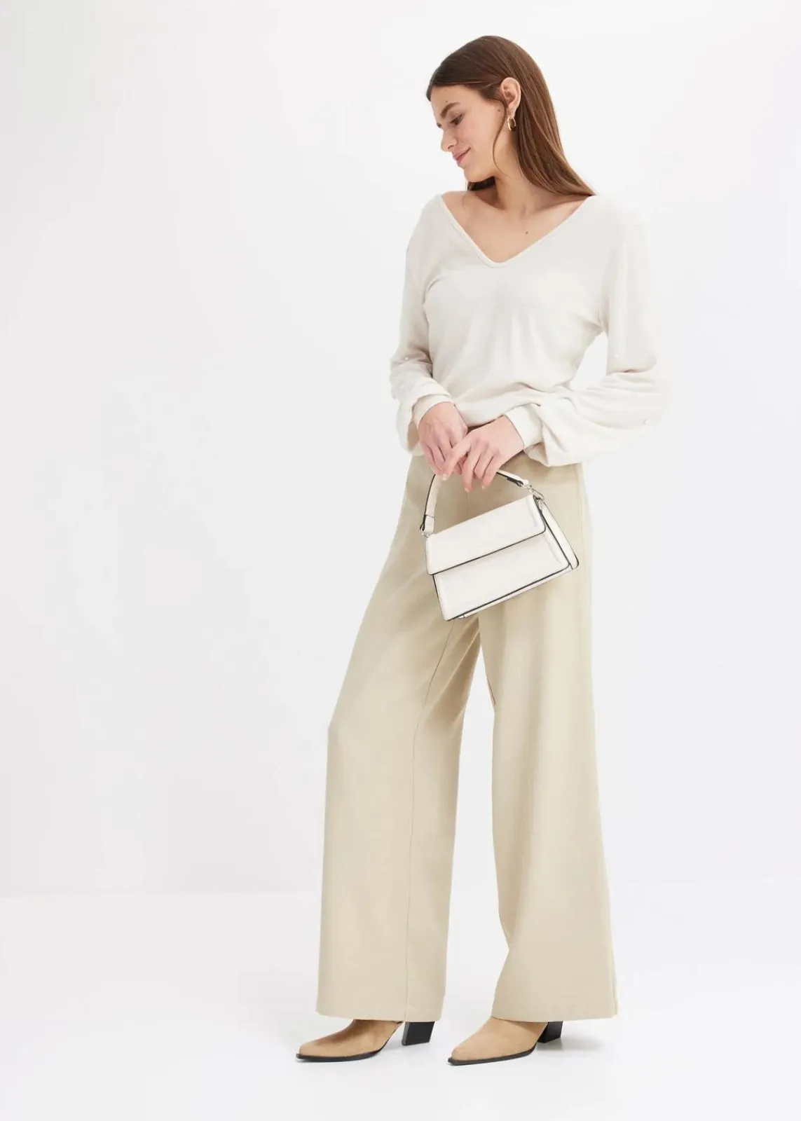 bonprix Bekleidung·Blusen & Tuniken|Sweat^Kuschel-Fleeceshirt mit Perlen natur
