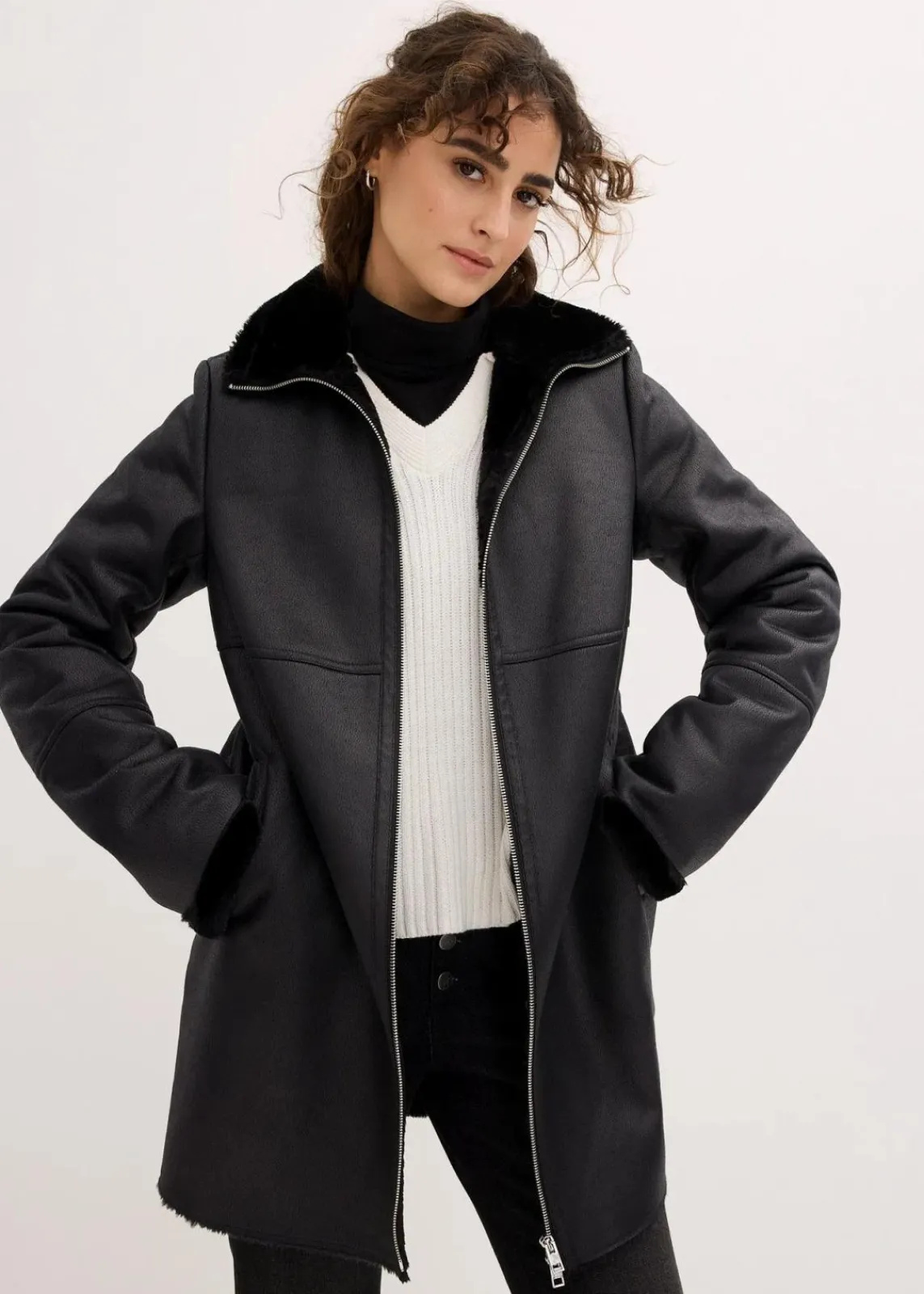 bonprix Bekleidung·Hosen|Jacken & Mäntel^Lammfellimitat-Jacke schwarz