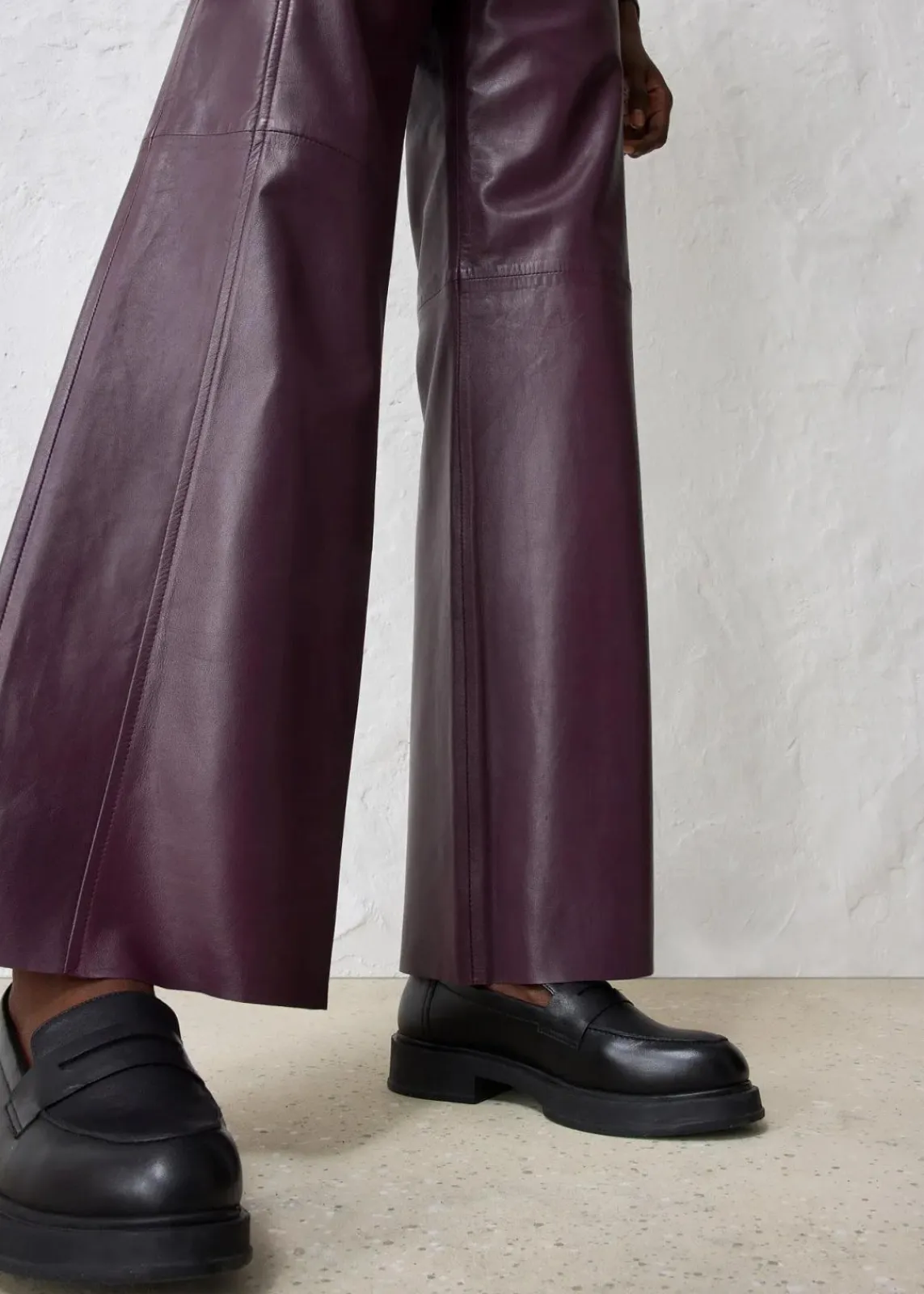 bonprix Bekleidung·Kleider|Hosen^Lammnappa-Marlenehose weinrot