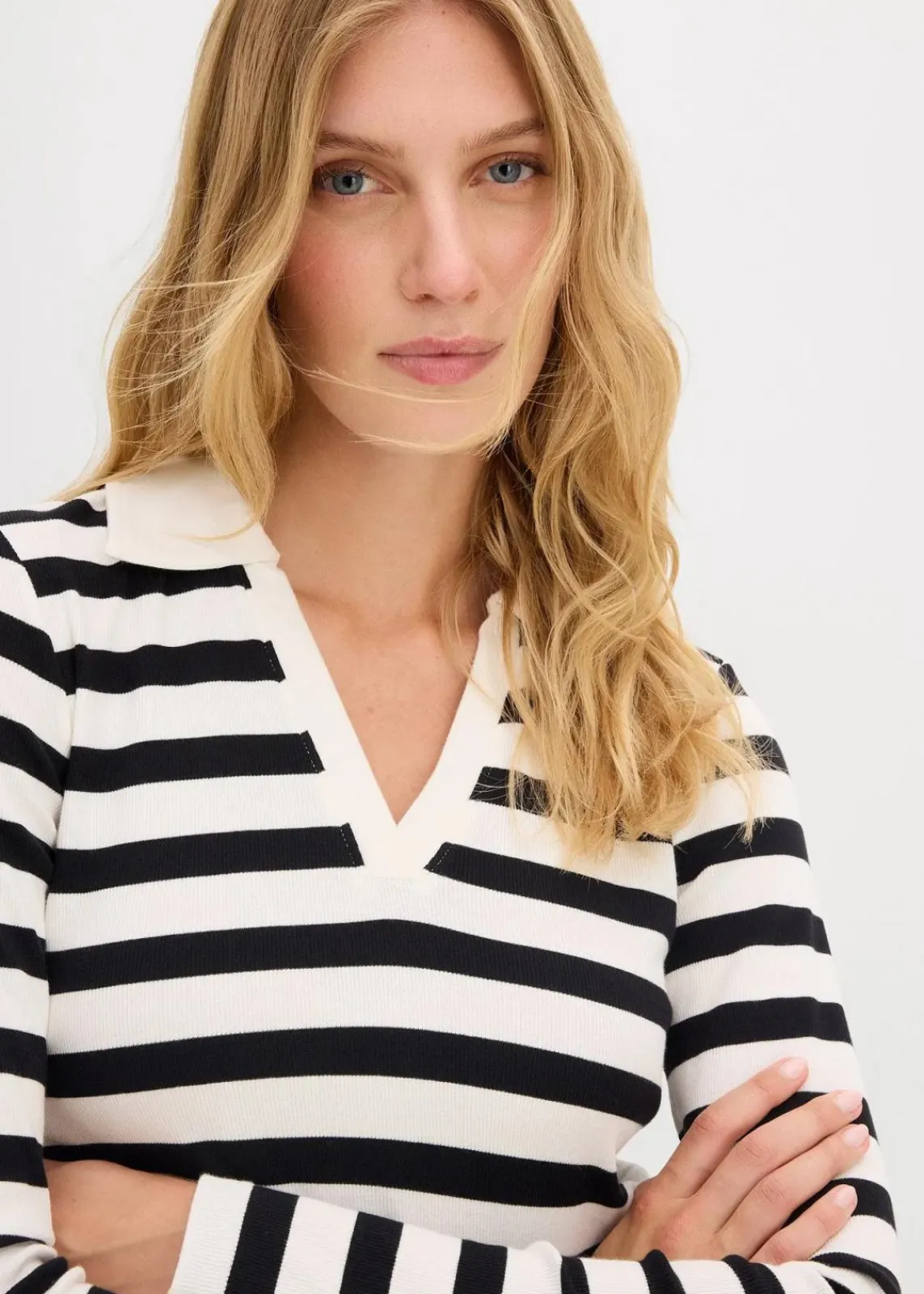 bonprix Shirts & Tops|Nachhaltigere Materialien^Langarm-Poloshirt aus Rippe wollweiß/schwarz gestreift