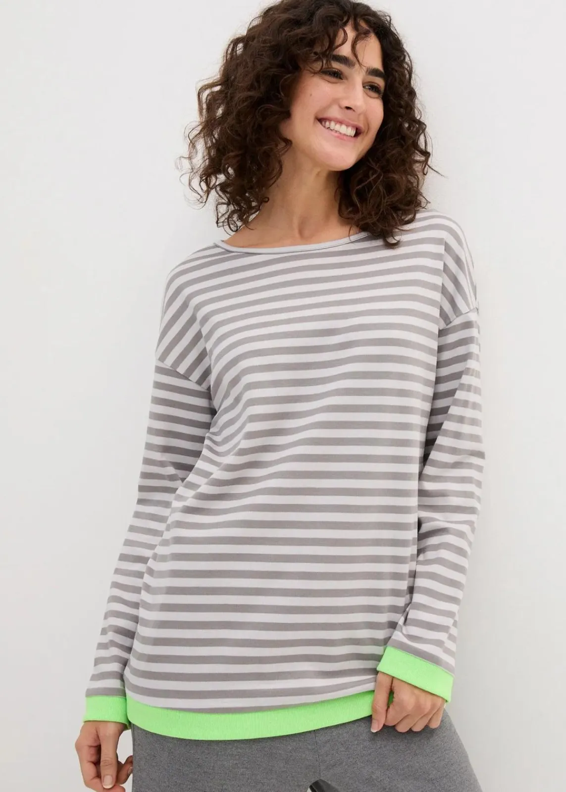 bonprix Nachhaltigere Materialien|Shirts & Tops^Langarmshirt mattsilber/grau geringelt