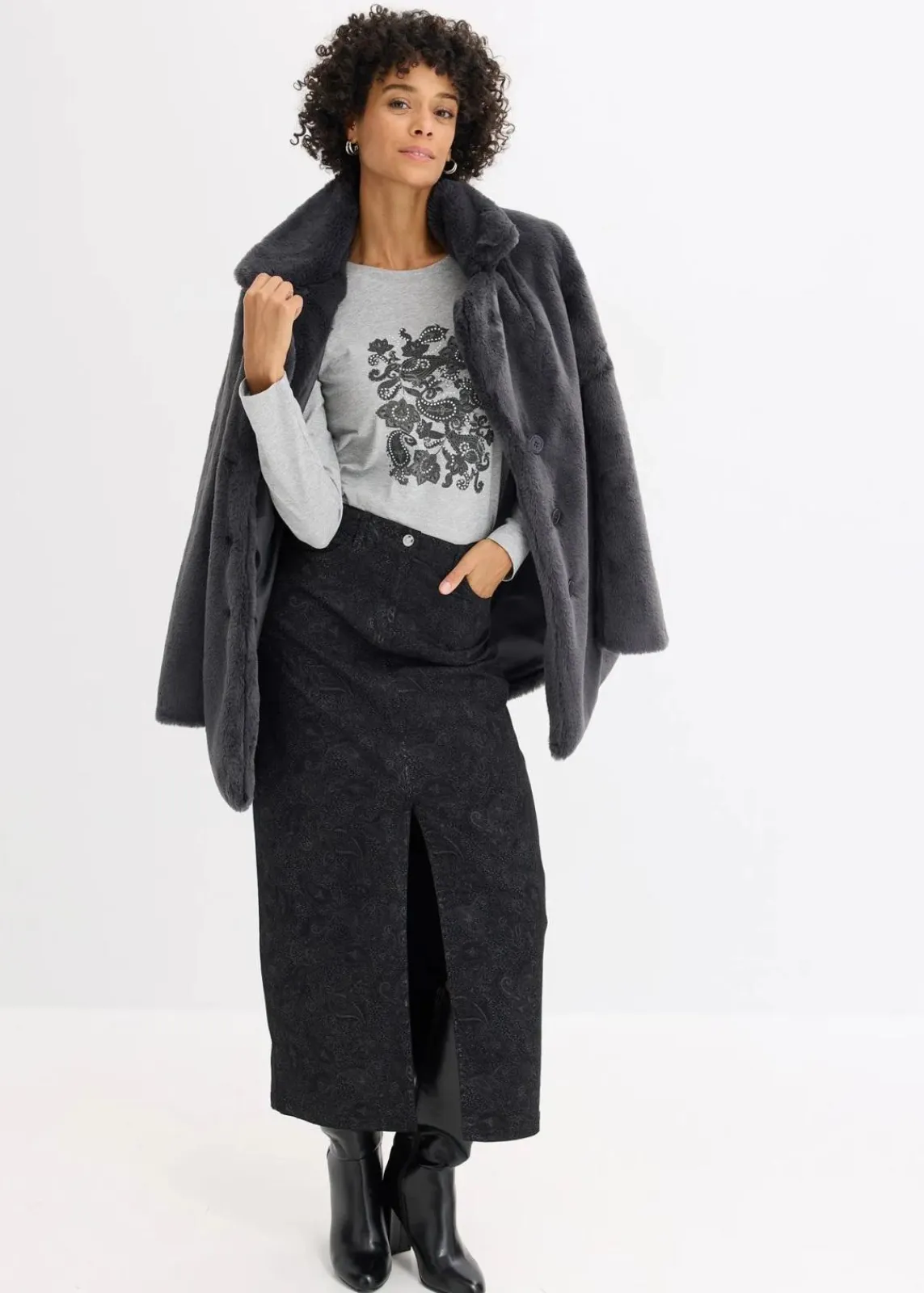 bonprix Shirts & Tops|Nachhaltigere Materialien^Langarmshirt aus Bio-Baumwolle mit dekorativem Print hellgrau meliert/schwarz