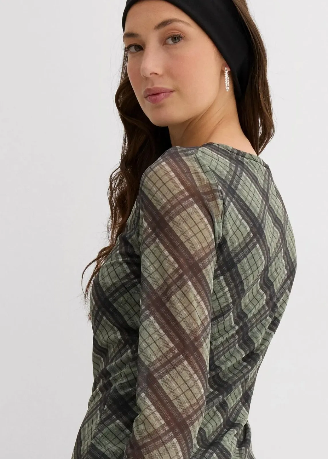 bonprix Shirts & Tops^Langarmshirt aus feinem Mesh oliv kariert
