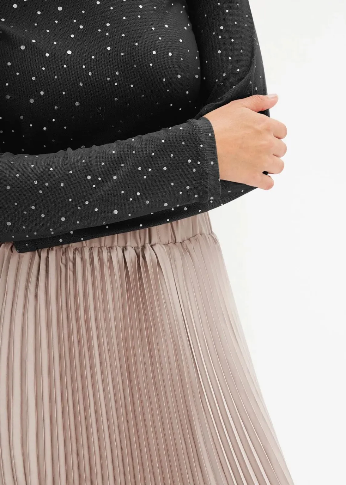 bonprix Shirts & Tops|Nachhaltigere Materialien^Langarmshirt aus Glitzer-Mesh schwarz