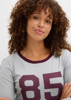 bonprix Shirts & Tops|Nachhaltigere Materialien^Langarmshirt aus leichtem Jersey schattengrau/weinrot bedruckt