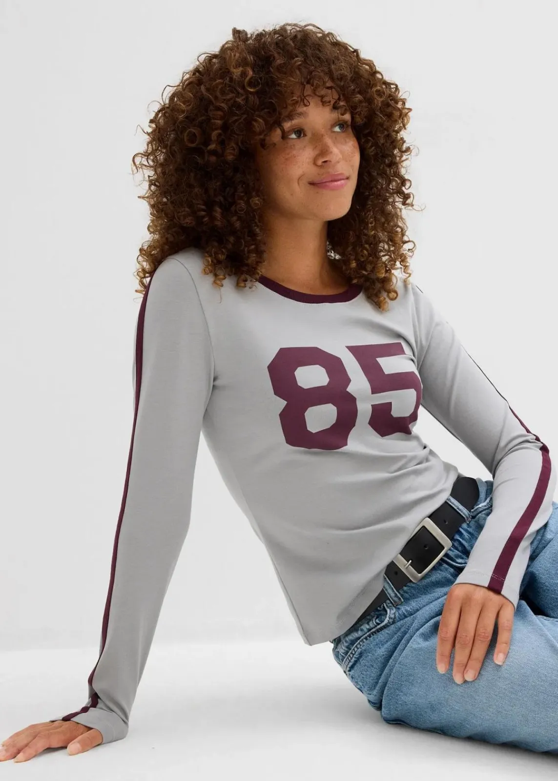 bonprix Shirts & Tops|Nachhaltigere Materialien^Langarmshirt aus leichtem Jersey schattengrau/weinrot bedruckt