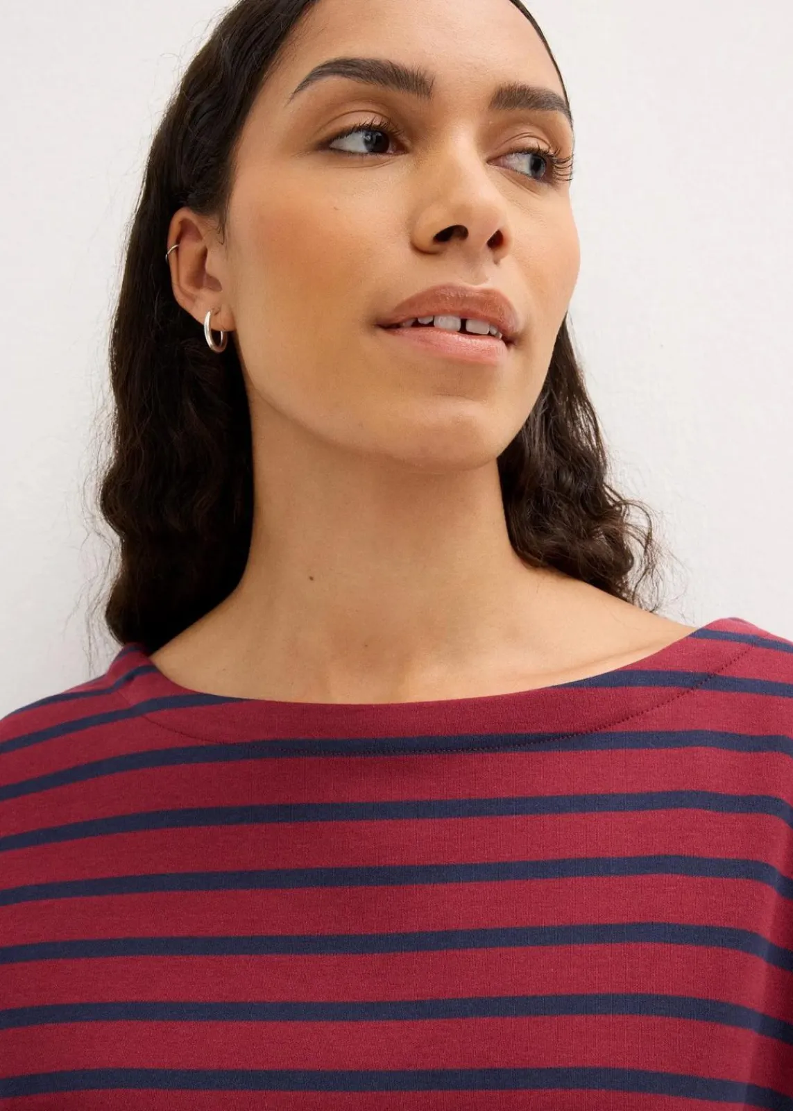 bonprix Shirts & Tops|Basics^Langarmshirt aus reiner Bio-Baumwolle, (2er Pack) rubinrot/dunkelblau gestreift + schwarz/weiß gestreift