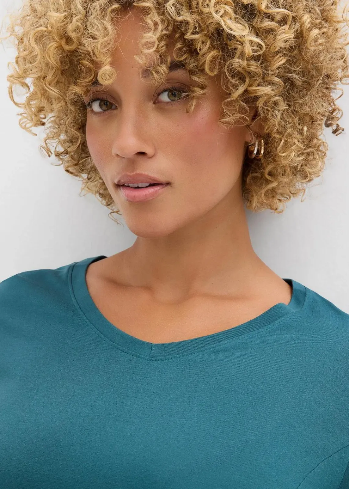 bonprix Shirts & Tops|Nachhaltigere Materialien^Langarm-Shirt aus softer Viskose pfeffergrün