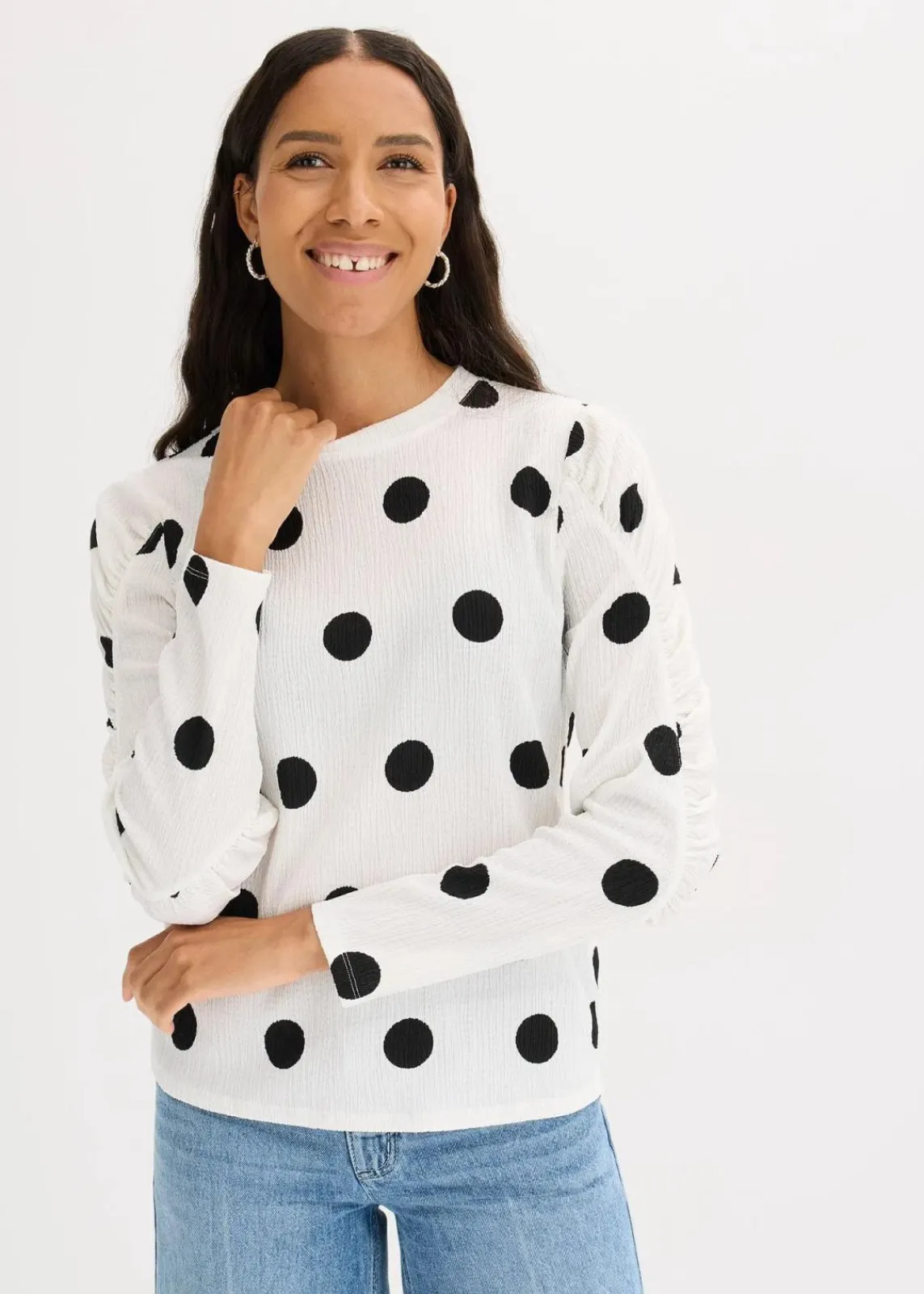 bonprix Shirts & Tops^Langarmshirt aus strukturiertem Crêpe weiß/schwarz gepunktet
