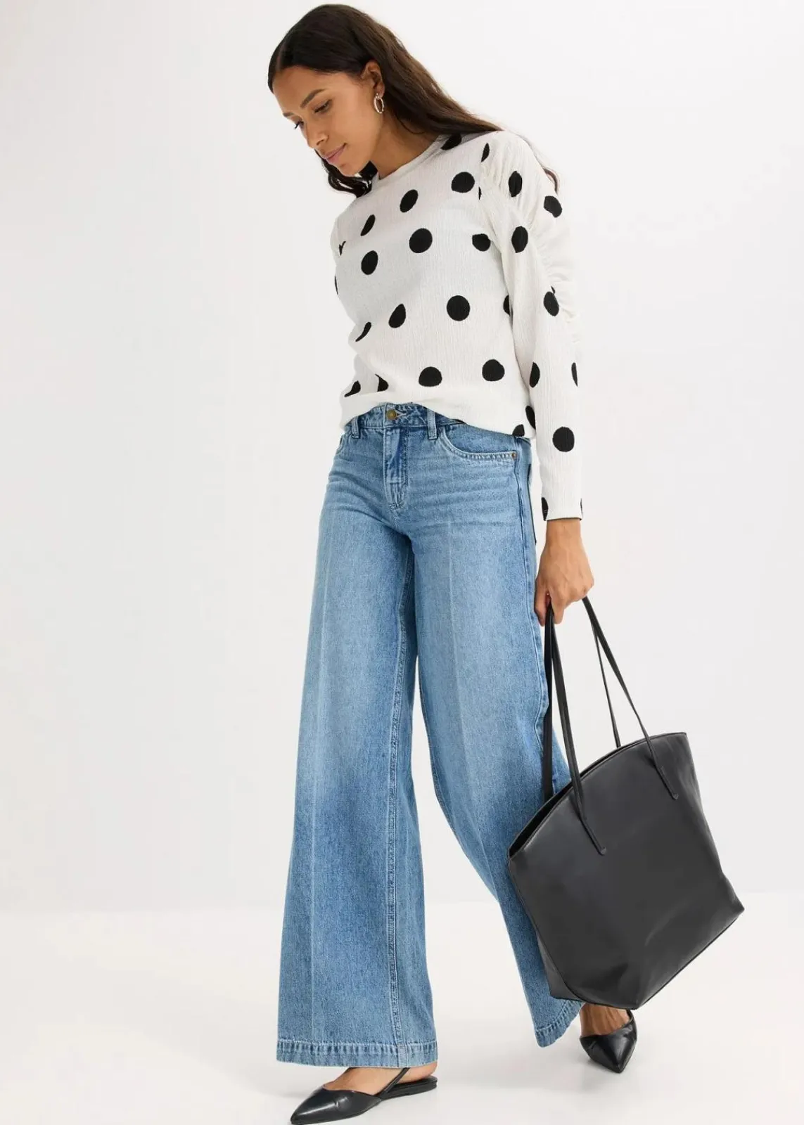 bonprix Shirts & Tops^Langarmshirt aus strukturiertem Crêpe weiß/schwarz gepunktet
