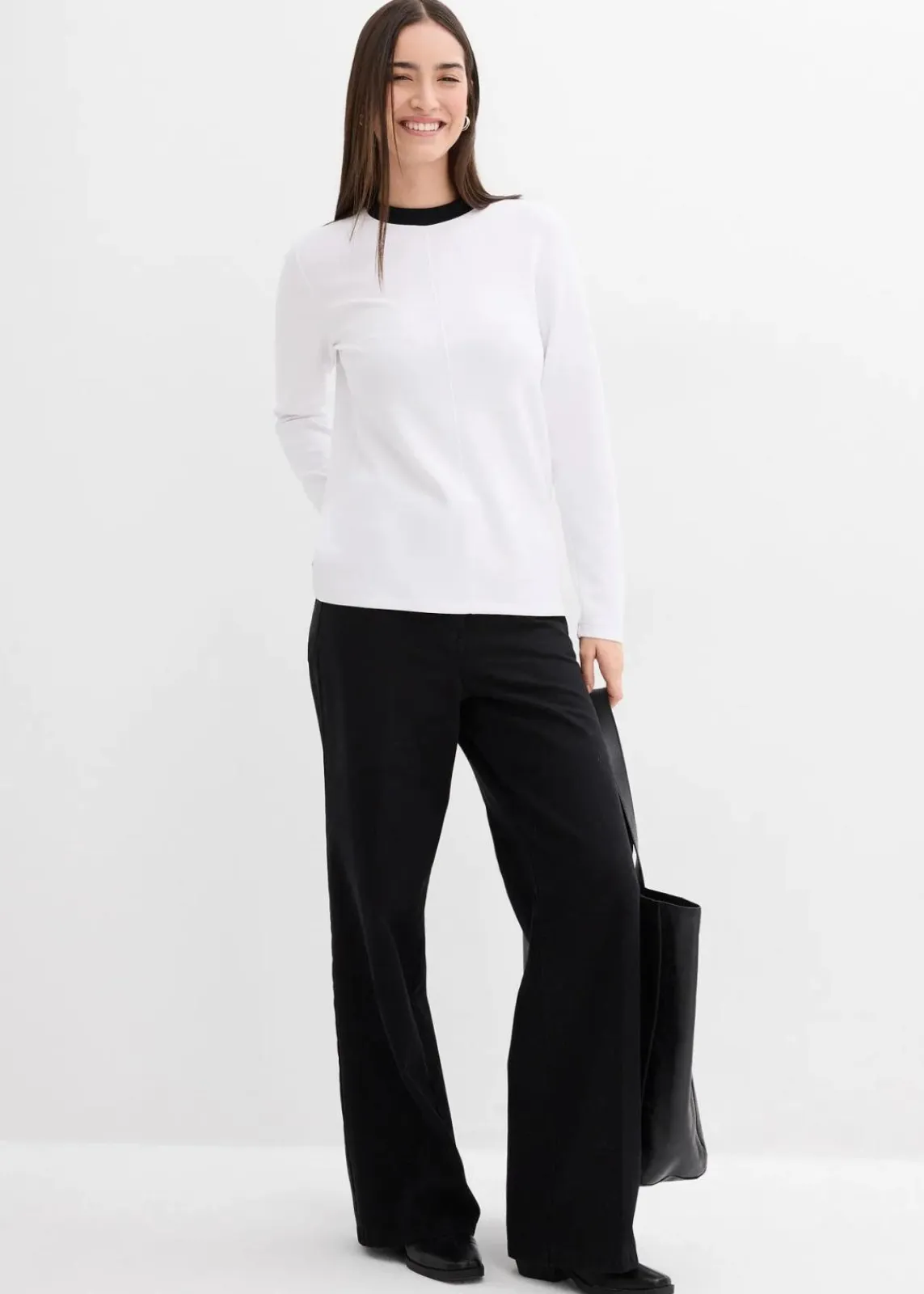 bonprix Shirts & Tops^Langarmshirt aus Viskose-Mix mit abgesetztem Turtleneck weiß/schwarz