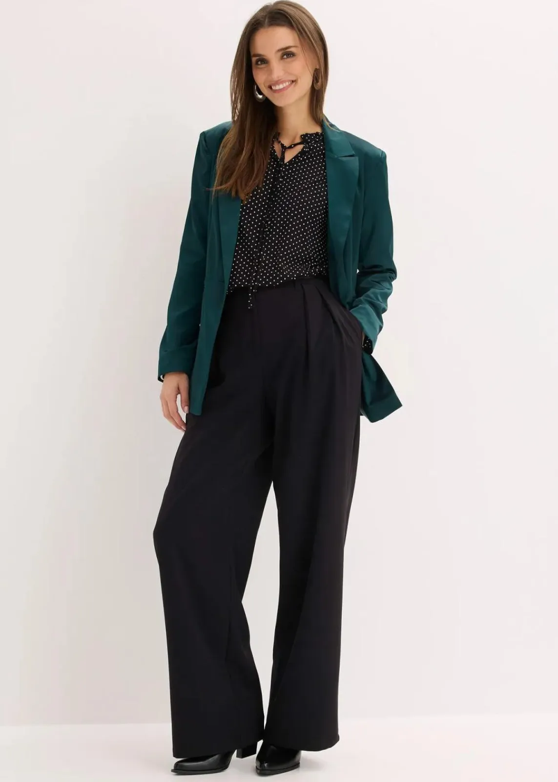 bonprix Shirts & Tops|Nachhaltigere Materialien^Langarmshirt aus Viskose-Mix schwarz mit weiß gepunktet