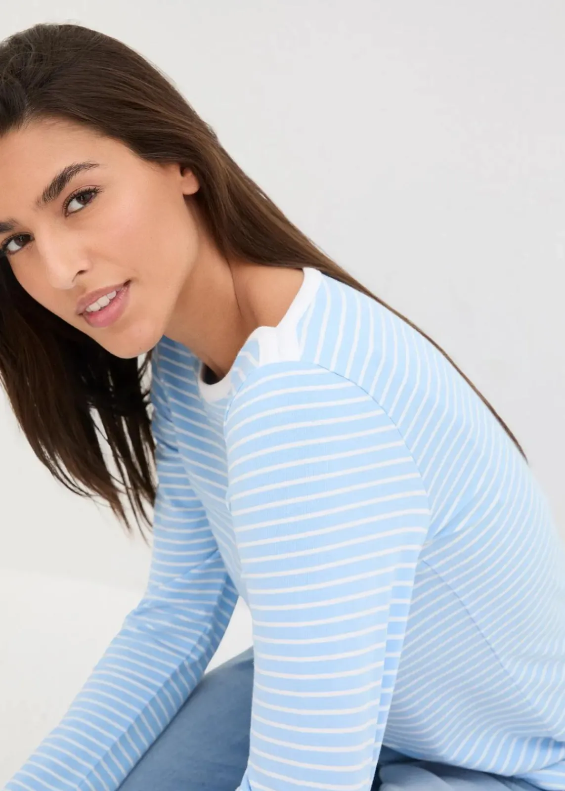 bonprix Nachhaltigere Materialien|Shirts & Tops^Langarmshirt mit reiner Bio-Baumwolle hellblau/weiß gestreift