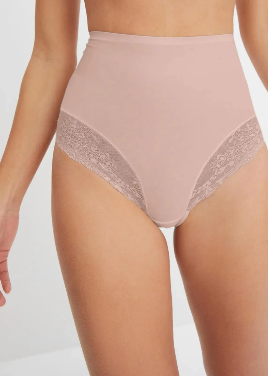 bonprix Wäsche·Shapewear|Wäsche·Höschen^Lasercut Shape Panty mit mittlerer Formkraft (2er Pack) 2x mattbeige