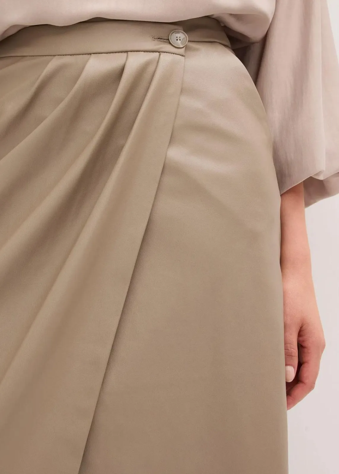 bonprix Röcke|Bekleidung·Sportbekleidung^Lederimitat Midi-Wickelrock taupe