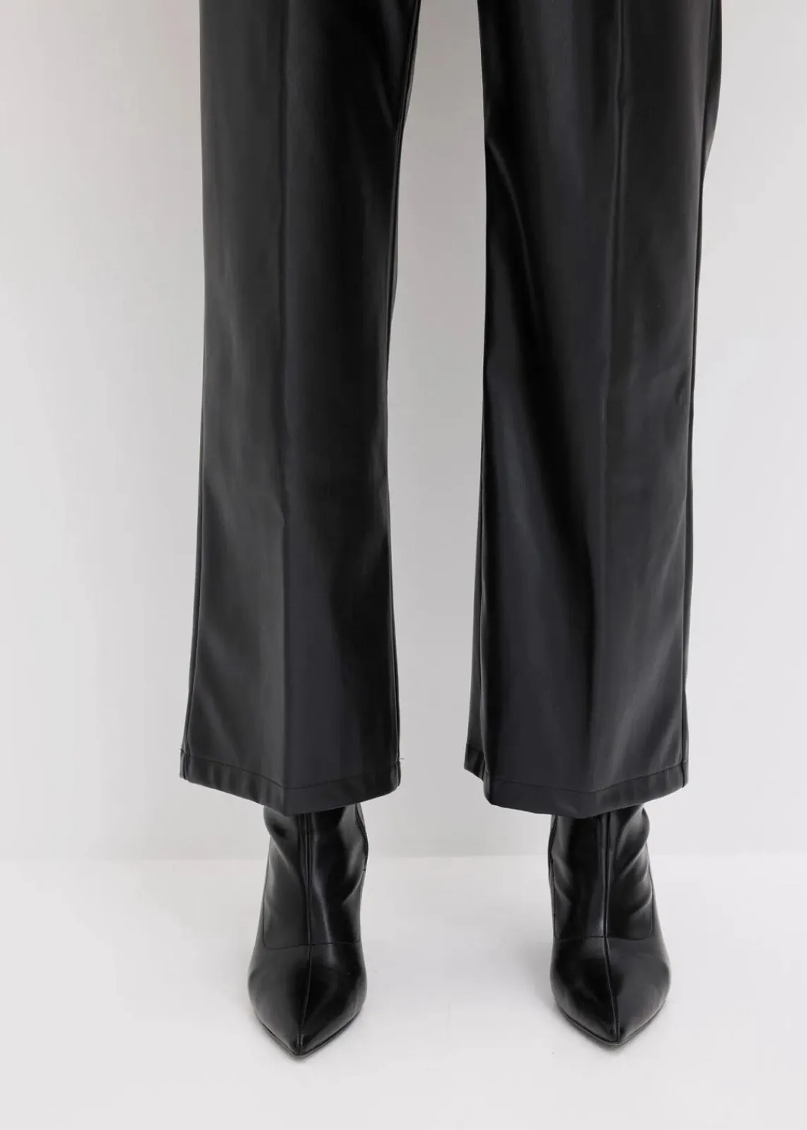 bonprix Hosen|Bekleidung·Kleider^Lederimitat-Hose schwarz