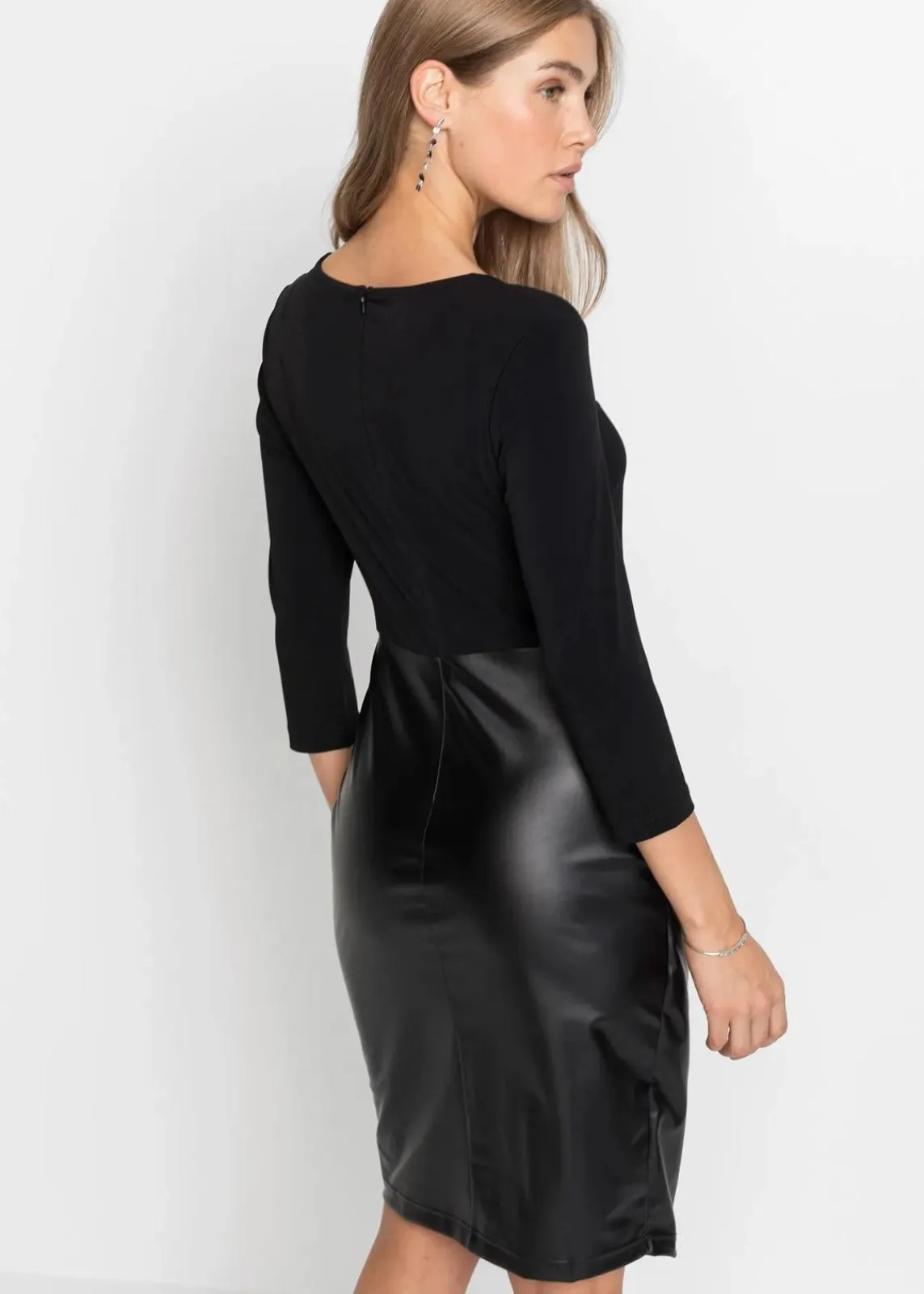 bonprix Kleider|Bekleidung·Pullover & Strickjacken^Lederimitat-Kleid mit Jersey-Oberteil schwarz