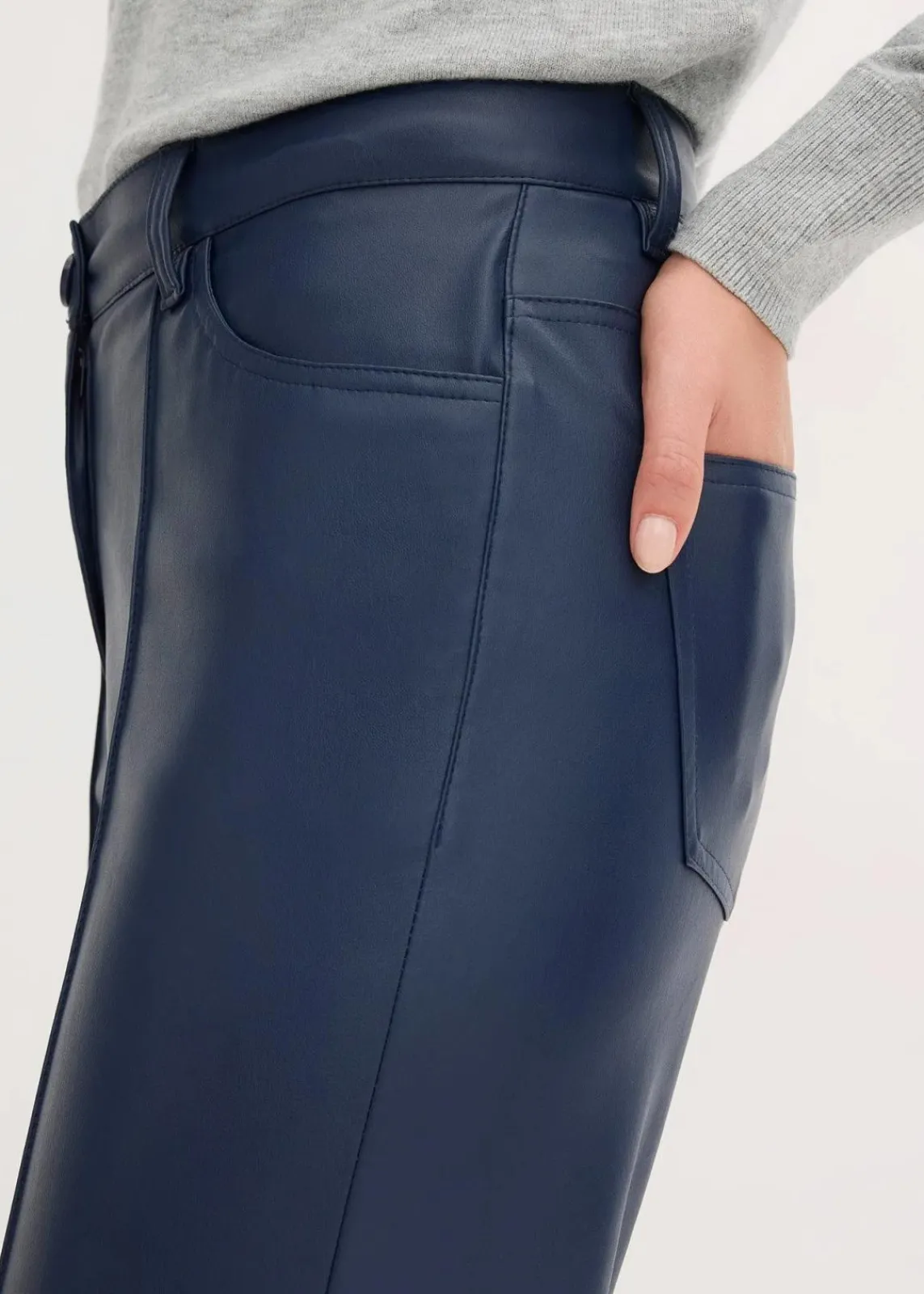 bonprix Bekleidung·Kleider|Hosen^Lederimitat-straight Leg Hose mit Biese dunkelblau