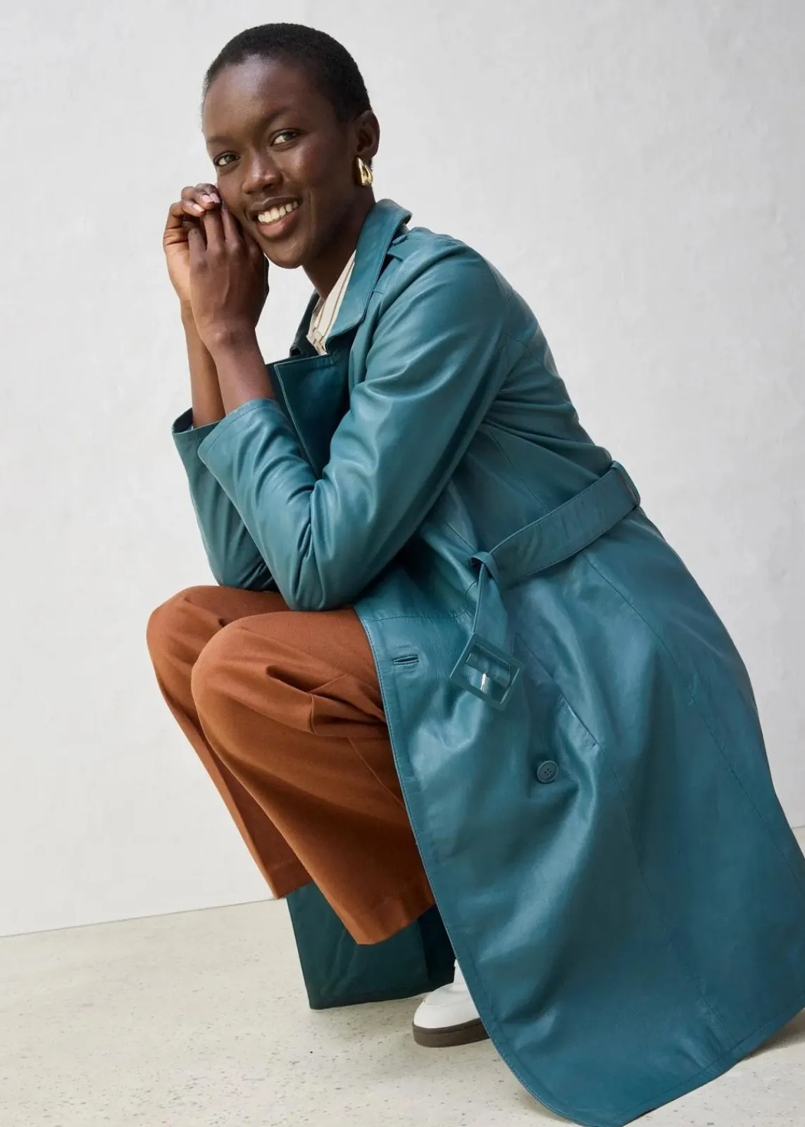 bonprix Bekleidung·Hosen|Premium^Leder-Trenchcoat aus Lammnappa pfeffergrün