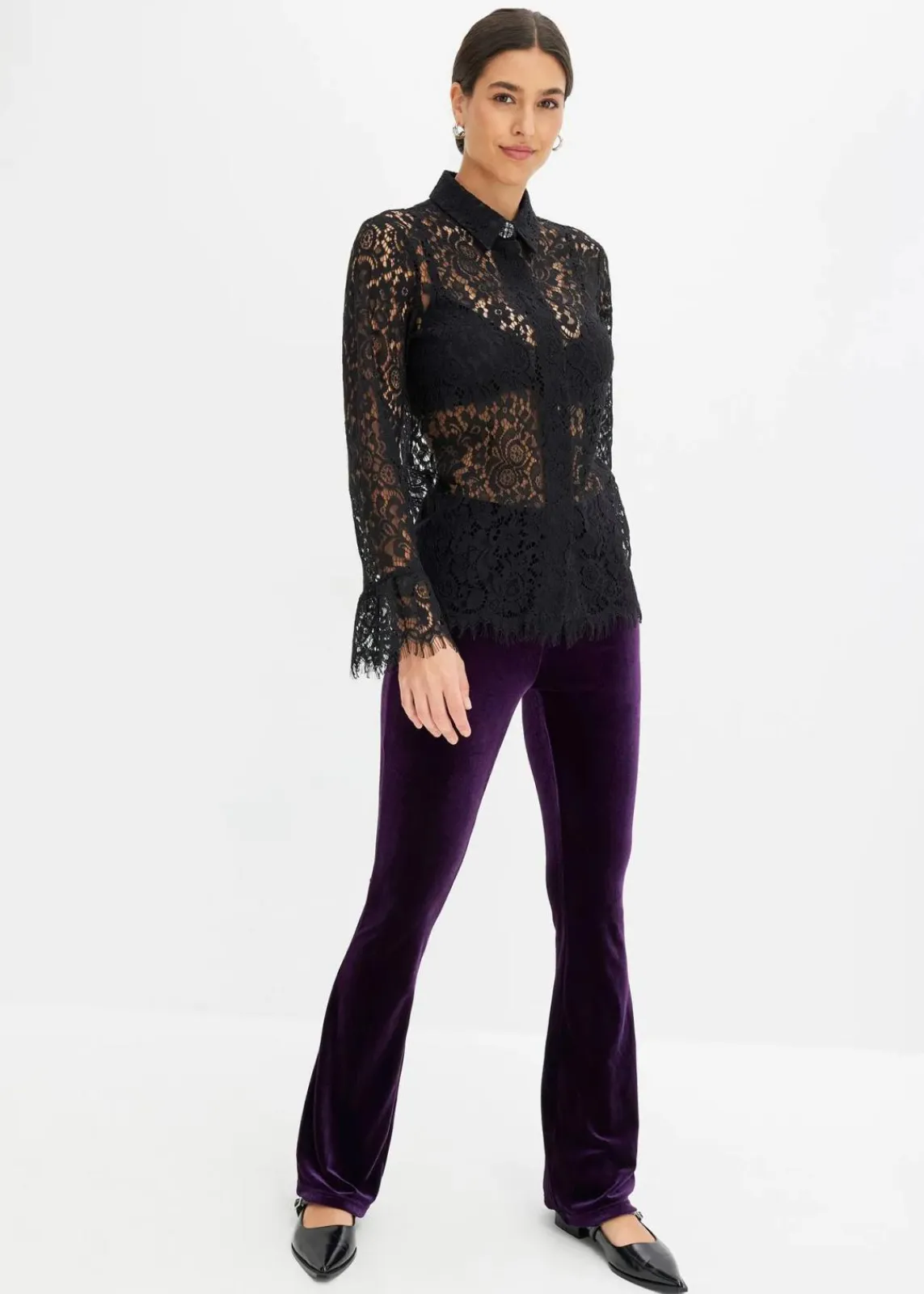 bonprix Hosen^Leggings aus softem Samt dunkellila