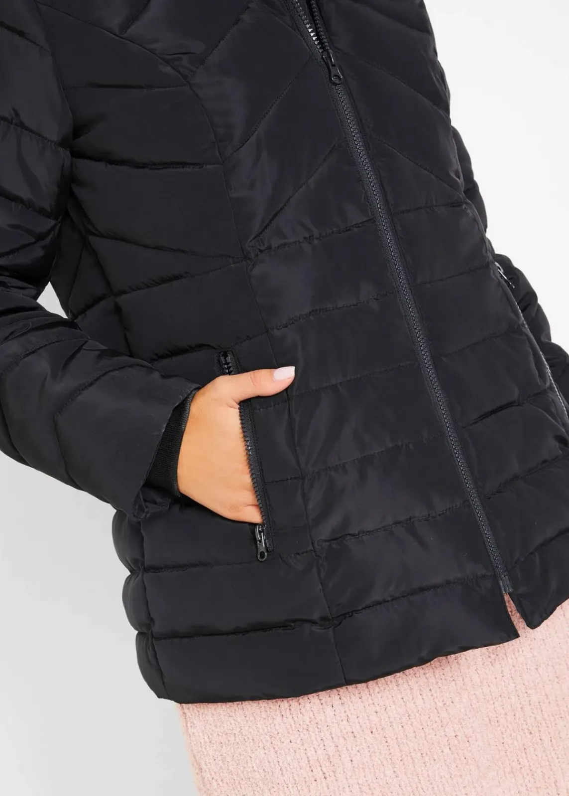 bonprix Bekleidung·Hosen|Jacken & Mäntel^Leichte Steppjacke mit abnehmbarer Kapuze schwarz