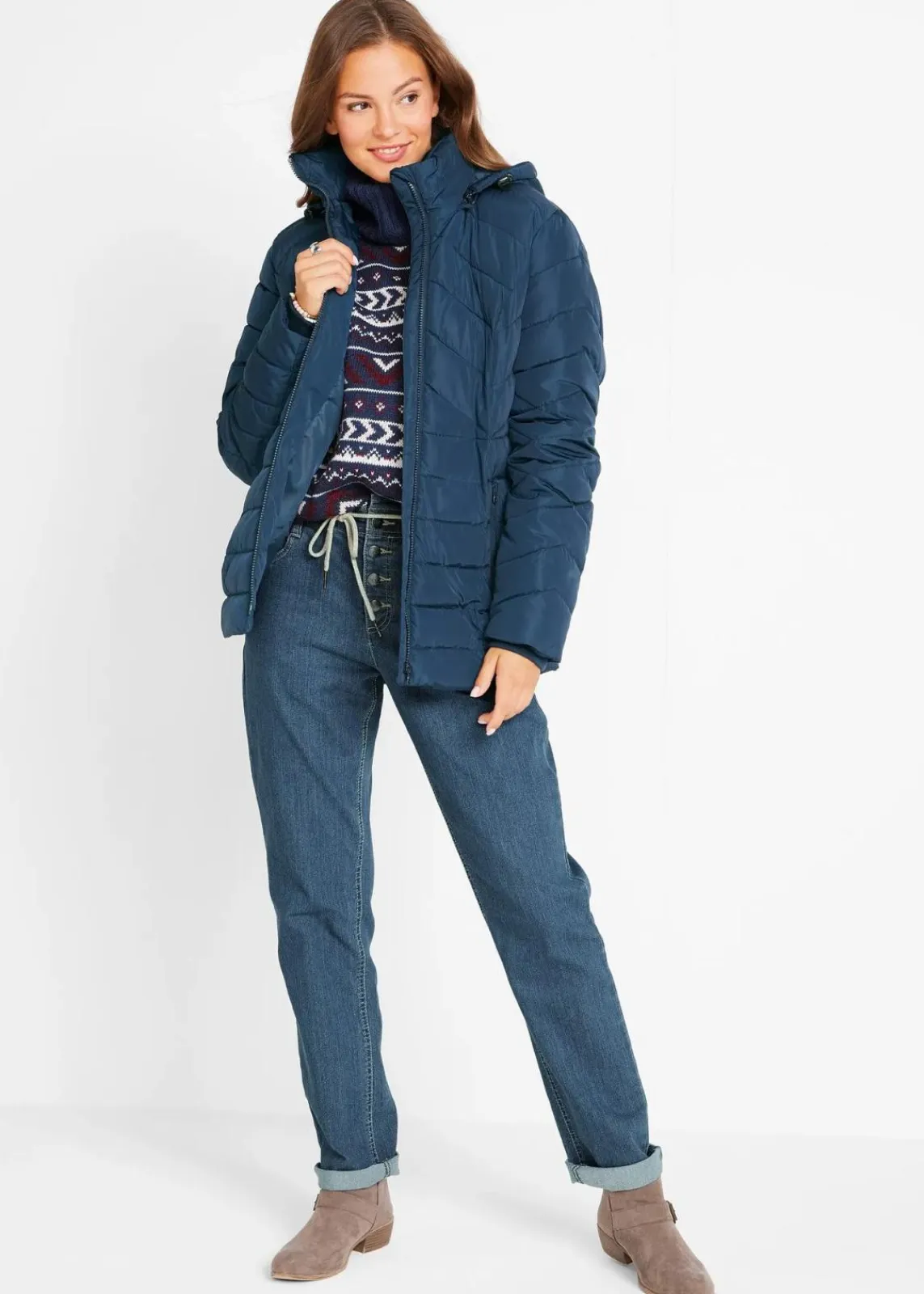 bonprix Jacken & Mäntel|Bekleidung·Hosen^Leichte Steppjacke mit abnehmbarer Kapuze dunkelblau