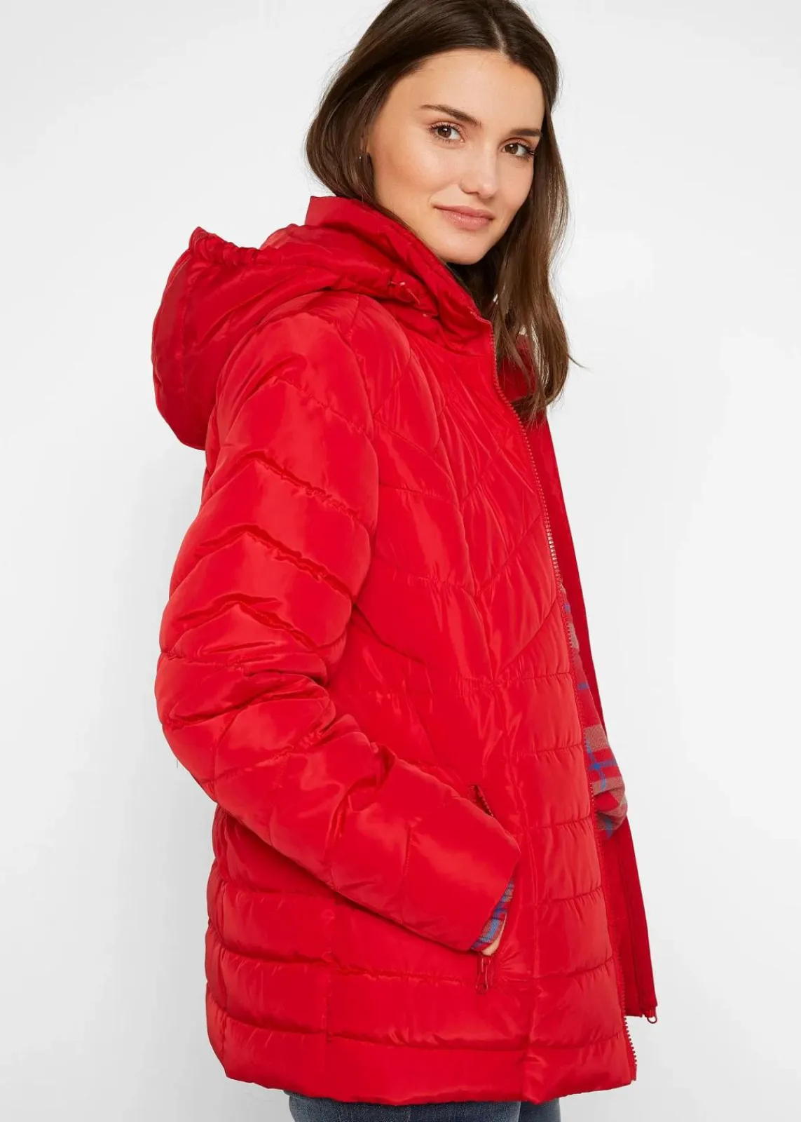 bonprix Jacken & Mäntel|Bekleidung·Hosen^Leichte Steppjacke mit abnehmbarer Kapuze tiefrot