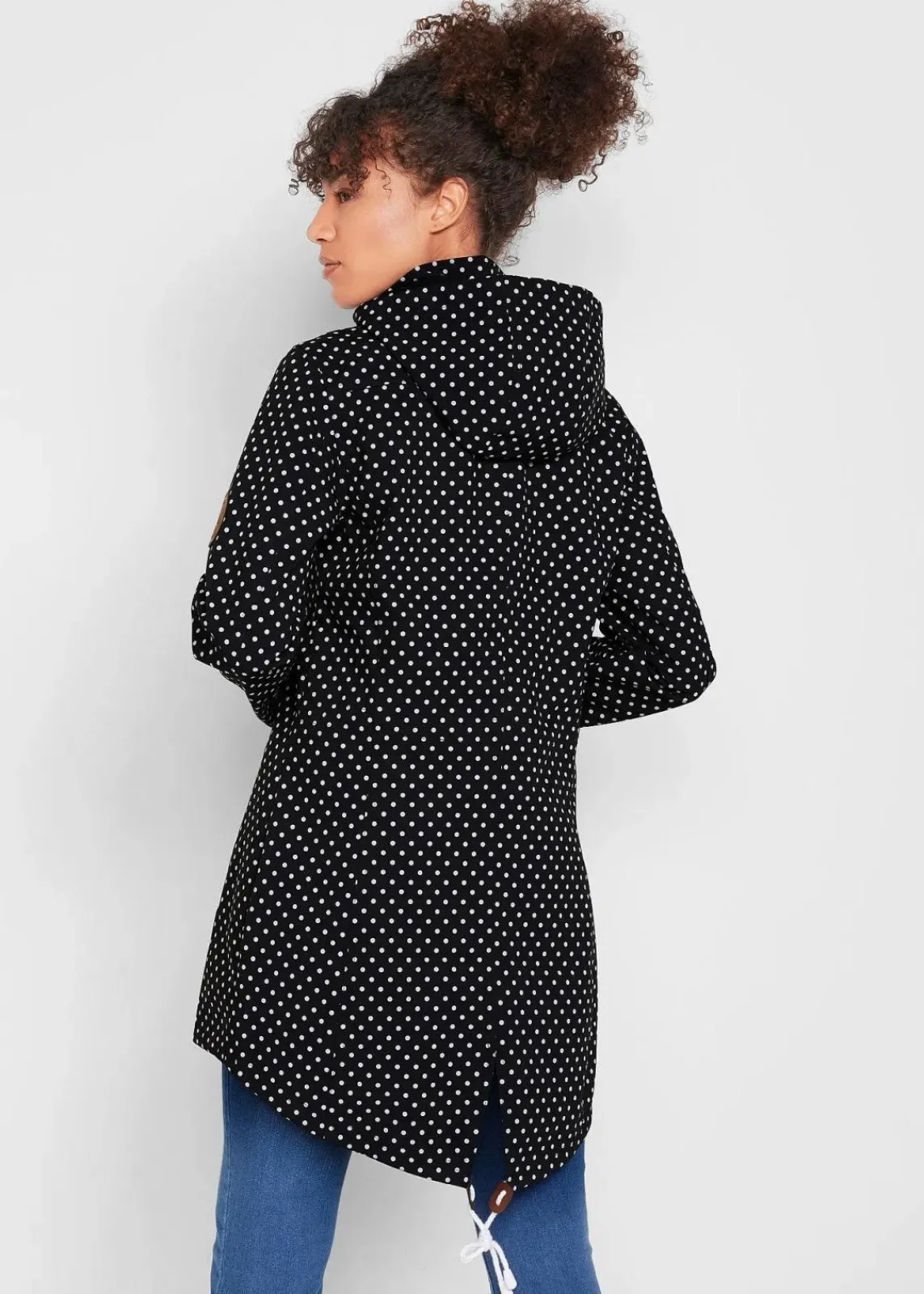bonprix Jacken & Mäntel^Leichte, wasserabweisende Softshell-Langjacke schwarz gepunktet