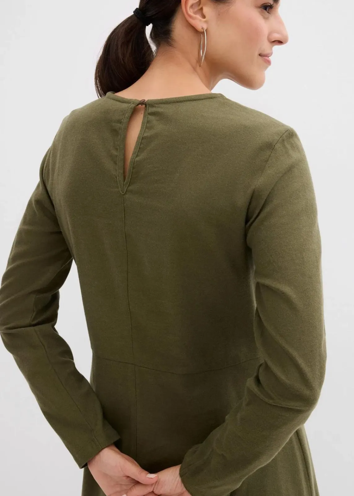 bonprix Bekleidung·Pullover & Strickjacken|Kleider^Leichtes Flanellkleid aus reiner Baumwolle dunkeloliv