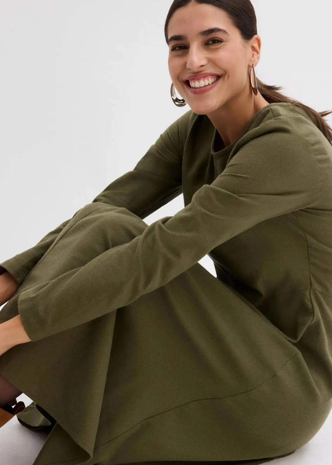 bonprix Bekleidung·Pullover & Strickjacken|Kleider^Leichtes Flanellkleid aus reiner Baumwolle dunkeloliv