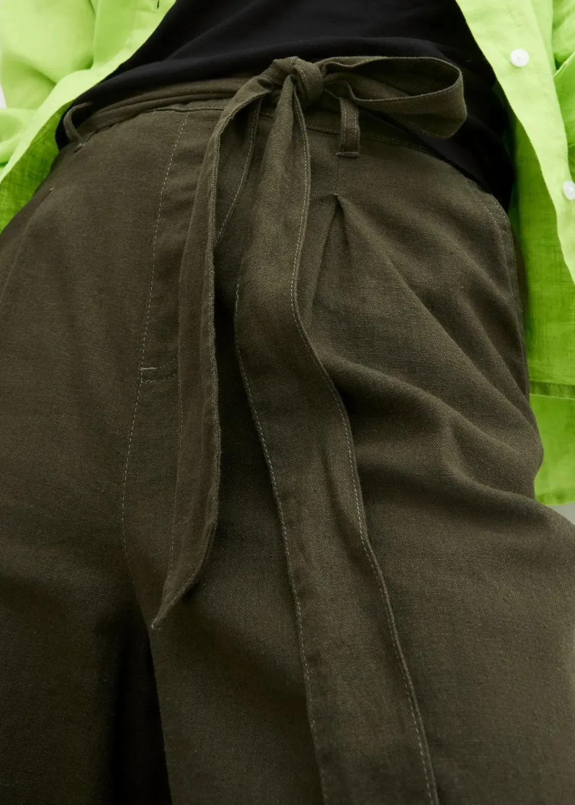 bonprix Bekleidung·Outdoorbekleidung|Bekleidung·Kleider^Leinen-Bermuda tiefoliv