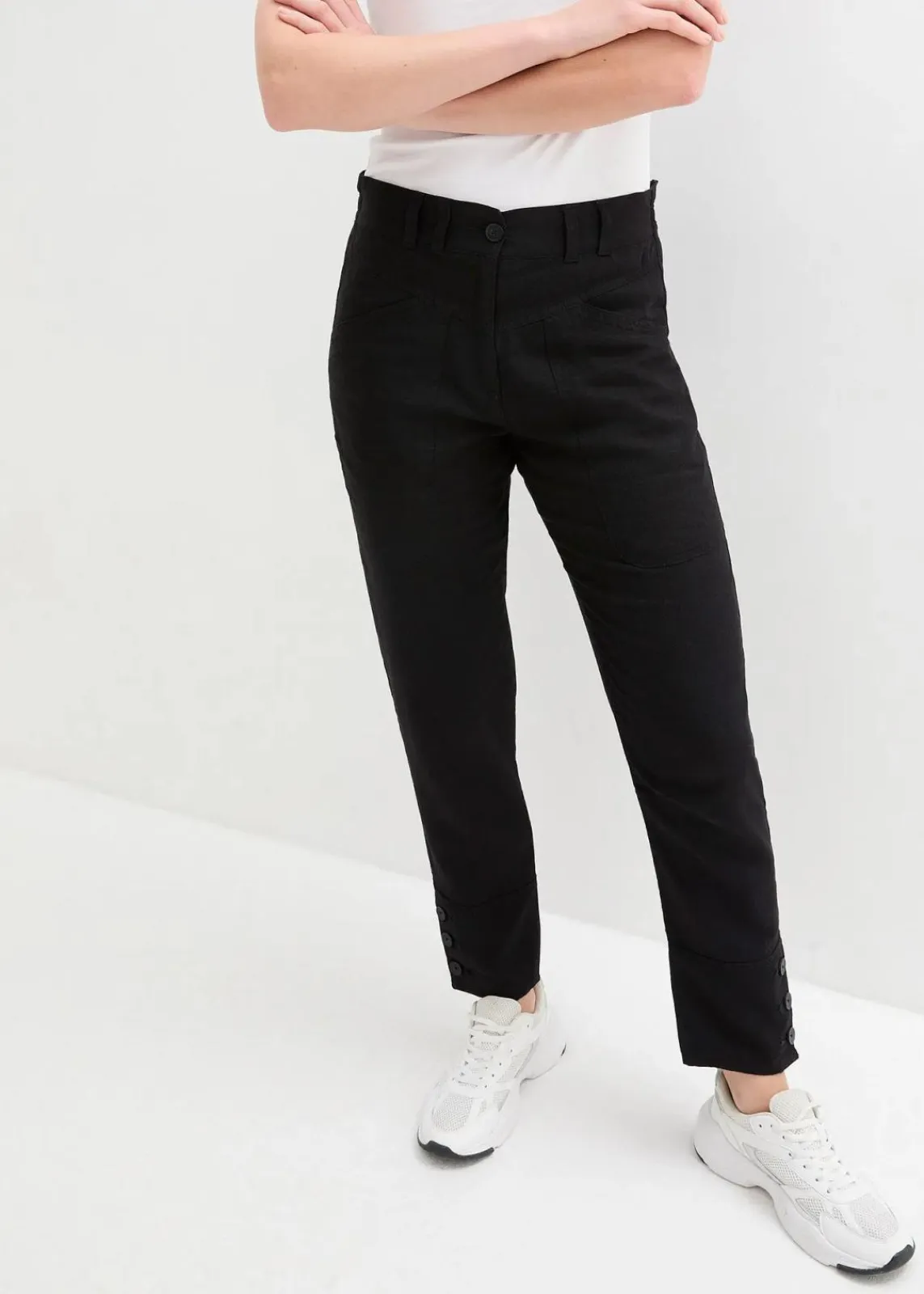 bonprix Bekleidung·Kleider|Hosen^Leinenhose mit Taschendetails und Knöpfen am Saum schwarz