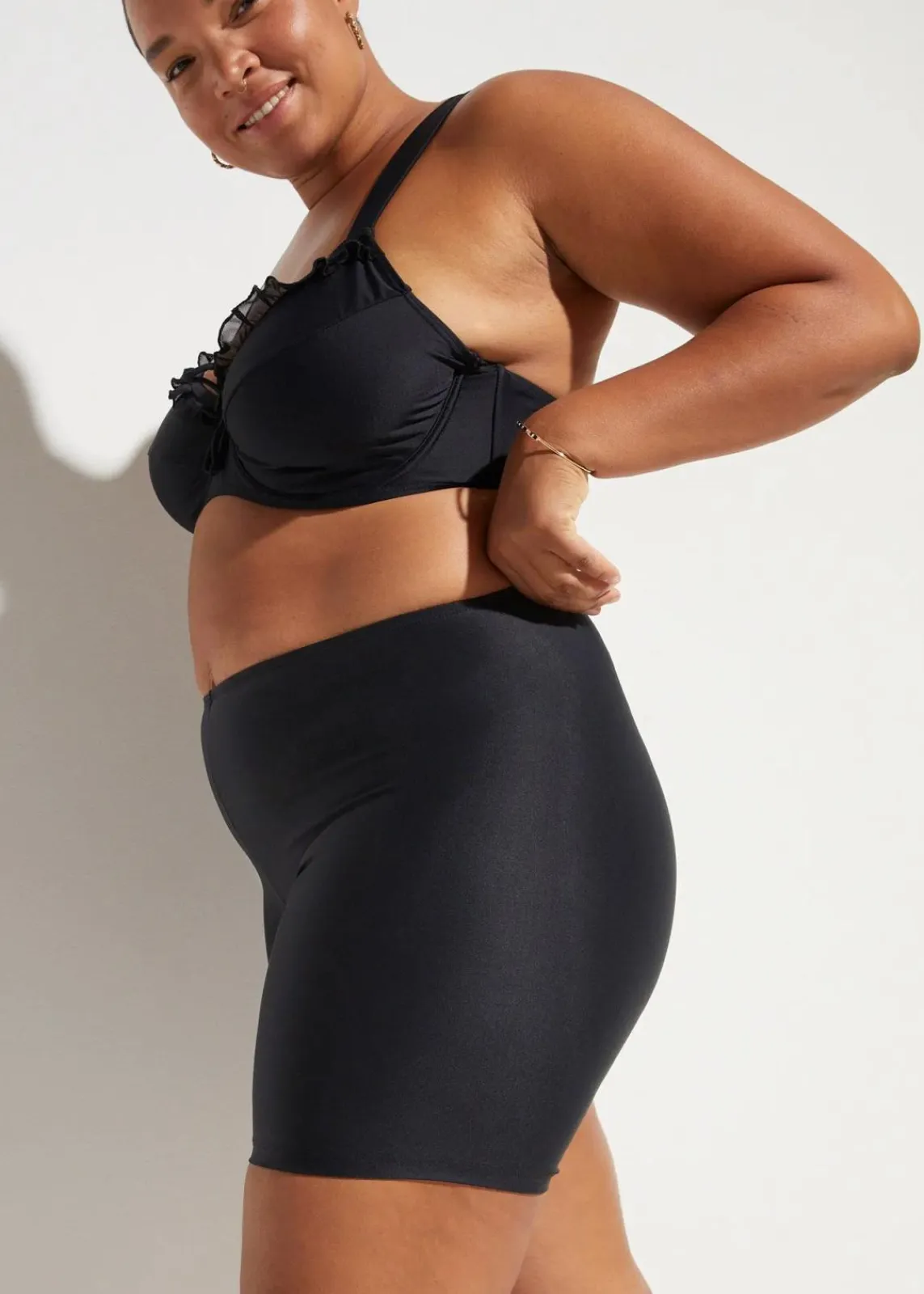bonprix Bedeckende Bademode|Sport Bademode^Light Shape-Bikiniradler schwarz