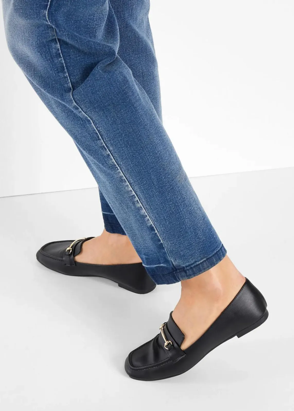 bonprix Slipper & Halbschuhe|Loafer^Loafer schwarz