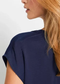 bonprix Bekleidung·Jacken & Mäntel|Blusen & Tuniken^Lockere Satin-Kurzarmtunika mit überschnittenen Schultern dunkelblau