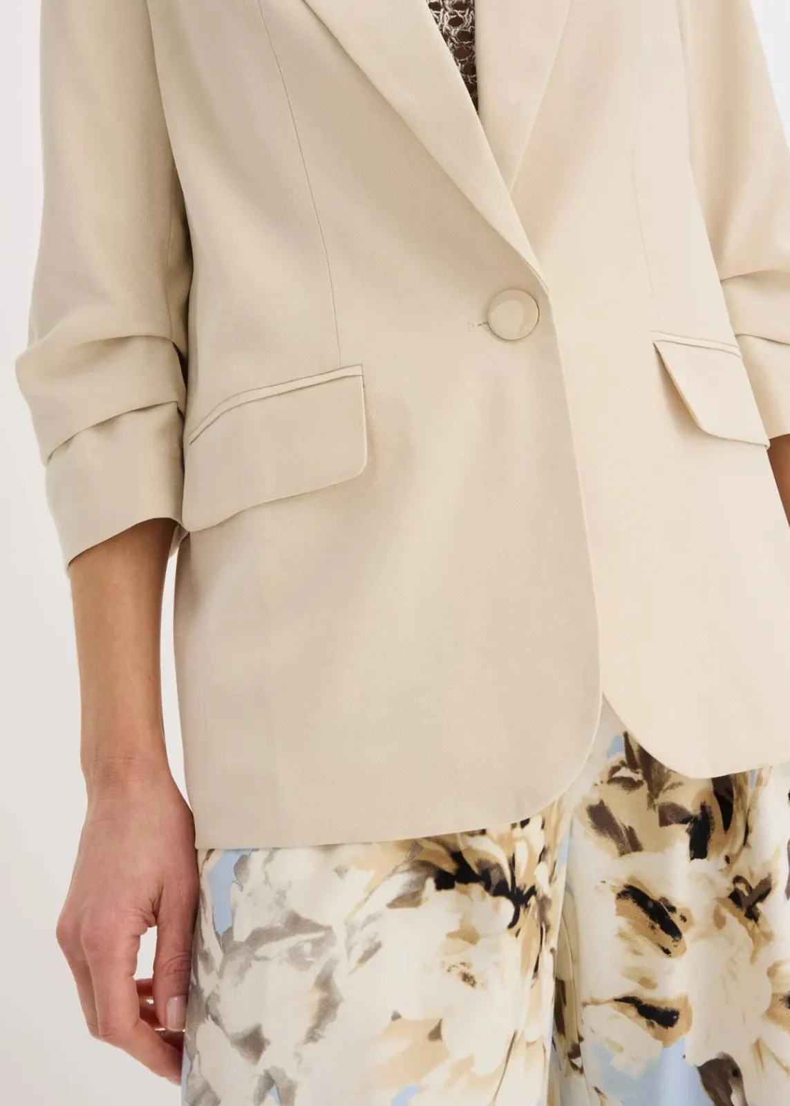bonprix Blazer|Bekleidung·Basics^Lockerer 3/4-Arm-Blazer aus Viskose hellsand