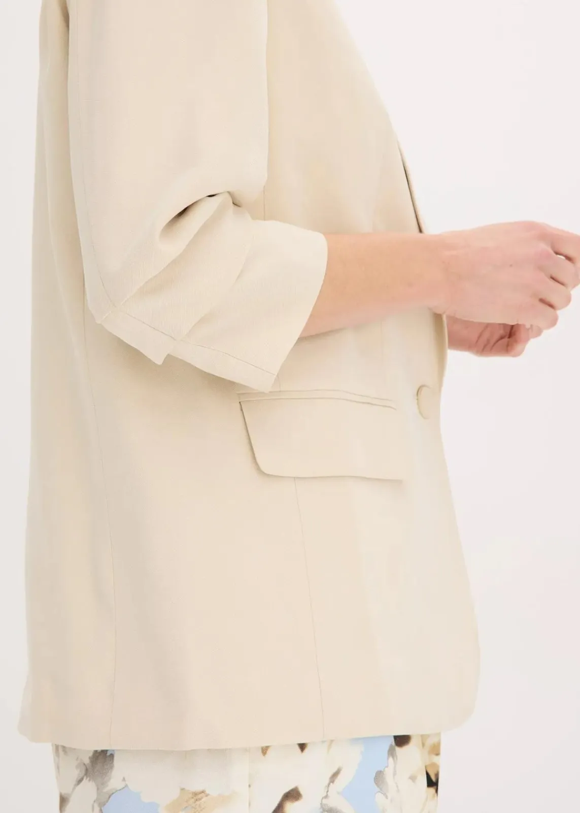 bonprix Blazer|Bekleidung·Basics^Lockerer 3/4-Arm-Blazer aus Viskose hellsand