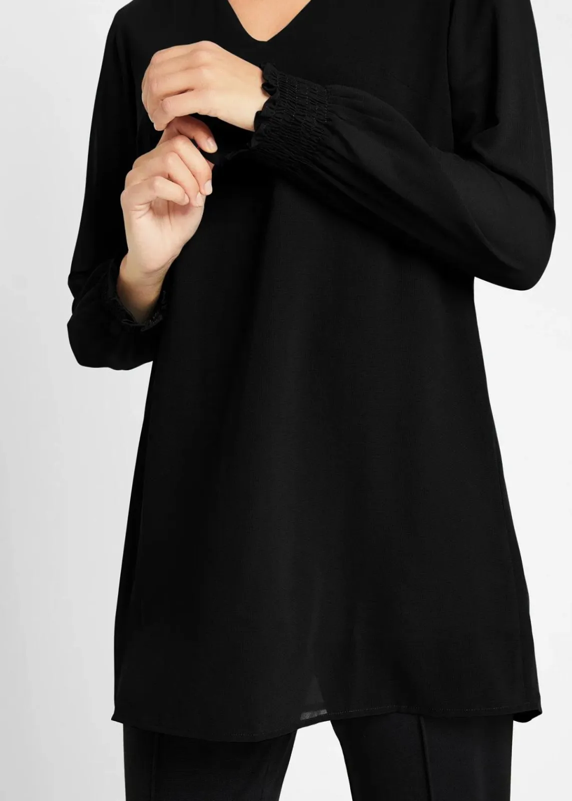 bonprix Bekleidung·Jacken & Mäntel|Nachhaltigere Materialien^Long- Tunikabluse schwarz