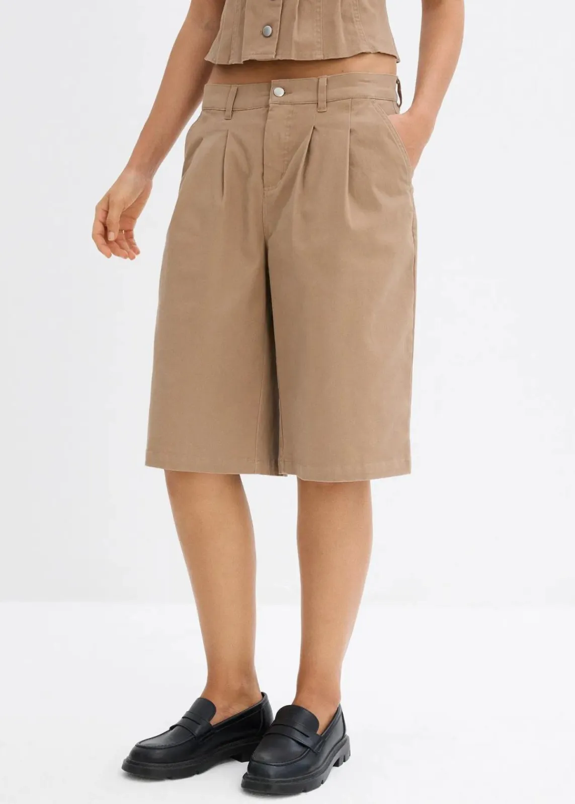 bonprix Bekleidung·Outdoorbekleidung|Bekleidung·Kleider^Long-Bermuda aus elastischem Baumwoll-Mix graubraun washed