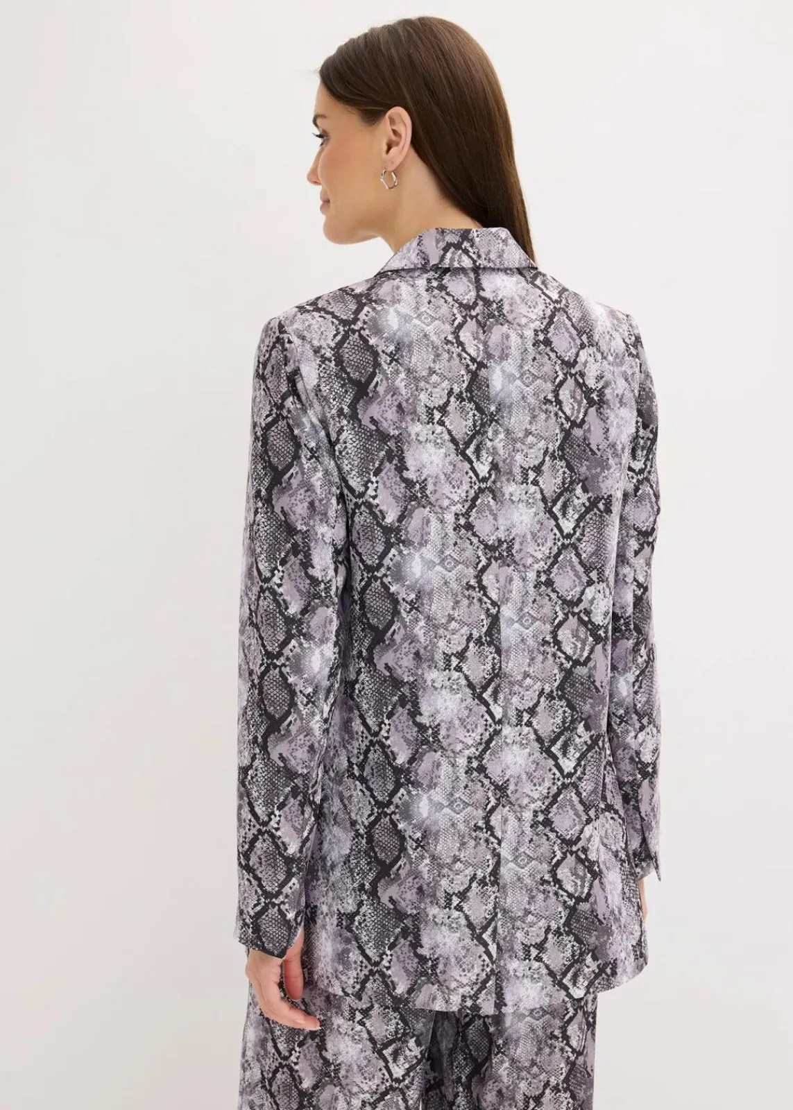 bonprix Bekleidung·Basics|Nachhaltigere Materialien^Longblazer graubraun schlange bedruckt